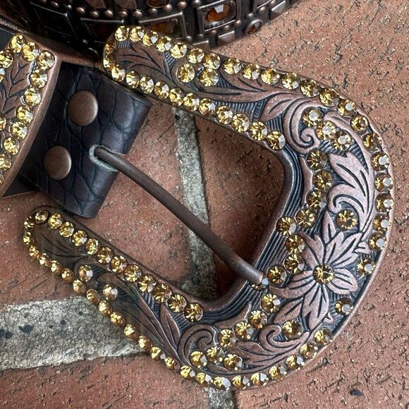 Nomad Studded Rhinestone Western Leather Belt Floral Buckle Brown S/M NEW